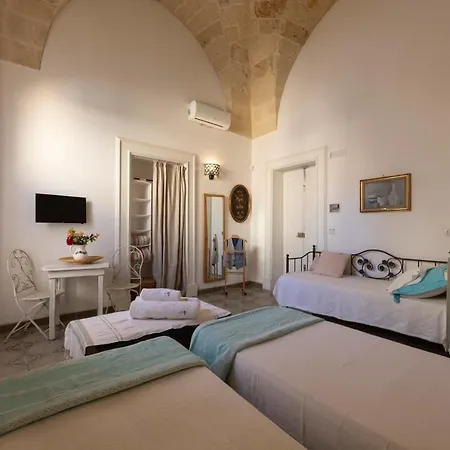 Bed & Breakfast Antica Dimora Dei Nonni 3*